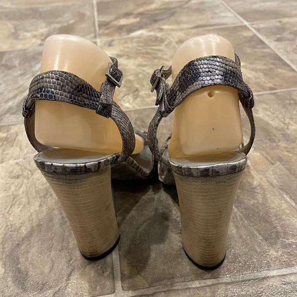 GUCCI Croc-Embossed Leather Chucky Heels 9B AUTH - Picture 6 of 9